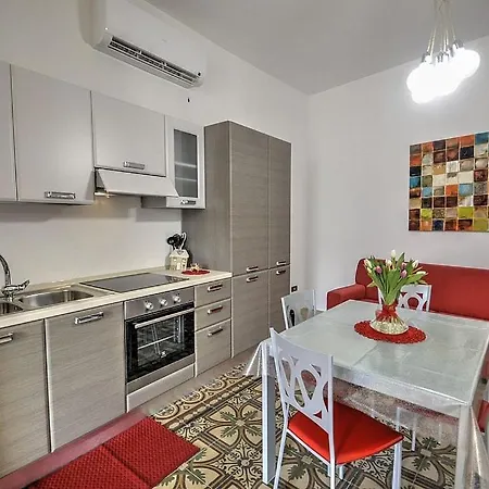 Sleeps 4 Air Con Wifi Tatil Evi Turi